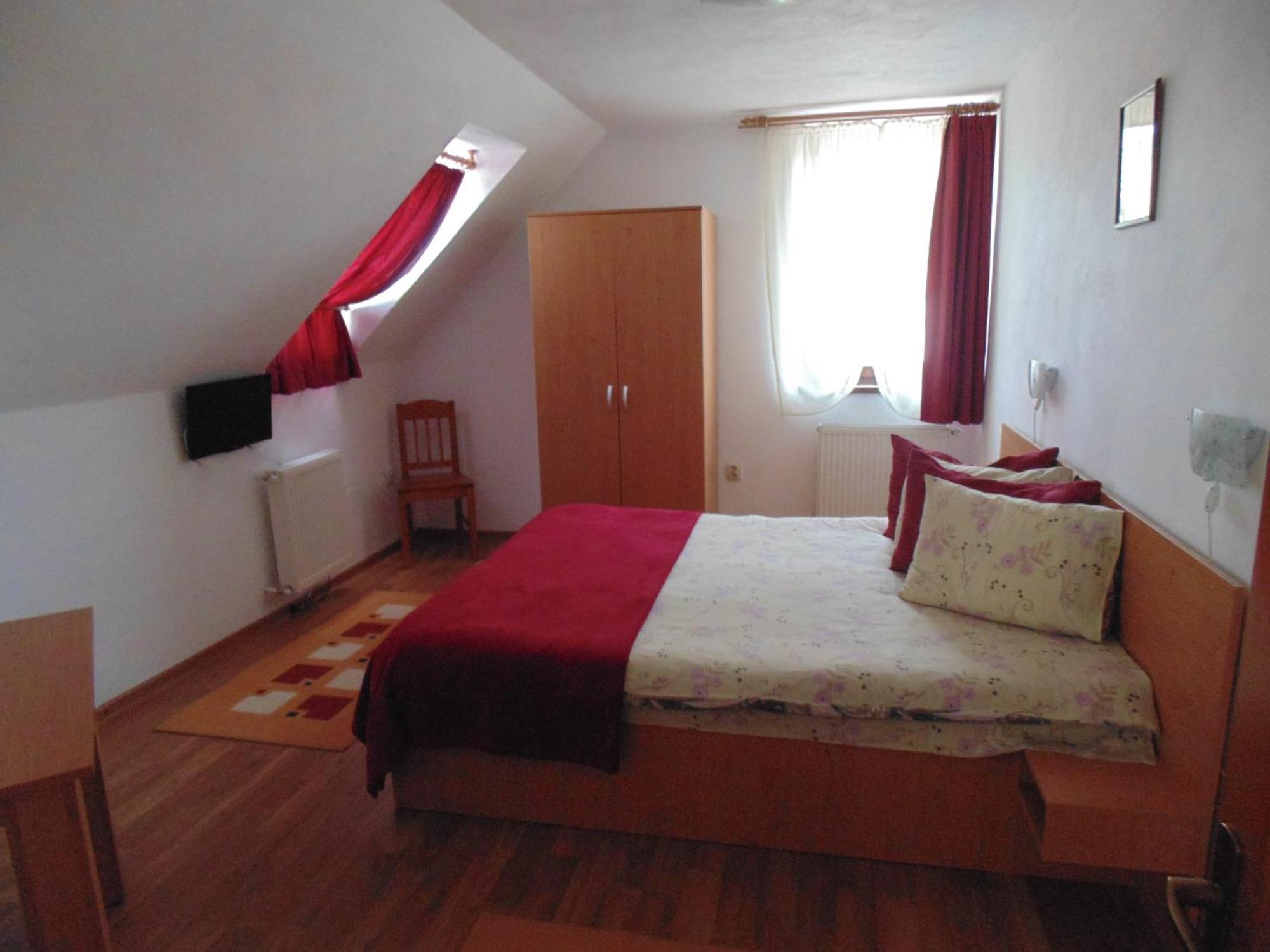 Casa Dancs Hotel Covasna Exterior photo